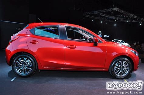 Mazda 2 2015 ดีเซล Skyactiv ราคาเริ่ม 675000 บาท