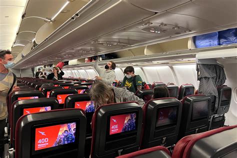 Flying Qantas Economy Class From Sydney To Honolulu The City Lane
