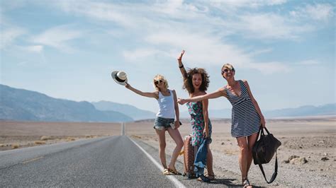 How To Plan A Spontaneous Road Trip With Your Girls This Summer