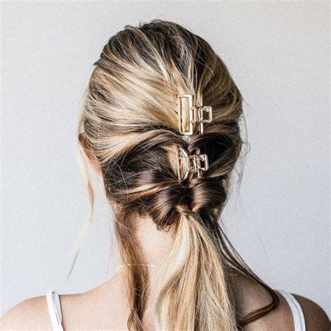 40 stunning claw clip hairstyles to freshen up your look