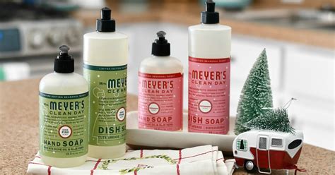 Mrs Meyers Holiday Scents Review