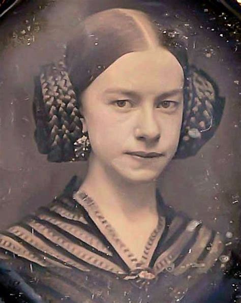 Old Photos Show The Spectacle Of Victorian Womens Hairstyles S
