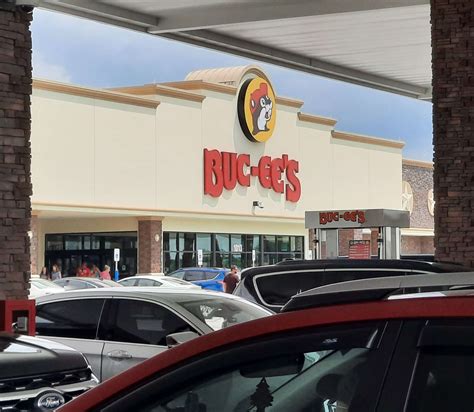Russell groups trying to land new Buc-ee's convenience store