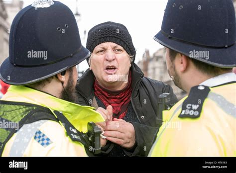 Uk Police Arrest Female Hi Res Stock Photography And Images Alamy
