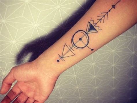 Geometric Tattoo 50 Positive Arrow Tattoo Designs And Meanings Good
