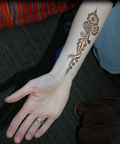 30 Easy And Simple Mehndi Designs And Henna Patterns 2012 Henna Tattoo