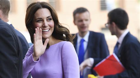 Why Duchess Kate Doesnt Wear Colorful Nail Polish
