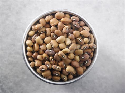 Raw Nigerian Brown Beans In A Bowl Stock Photo Image Of Brown Mudu