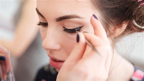 how to clean your false lashes according to makeup artists allure