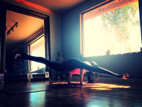 Eka Pada Koundinyasana Ii Yogalution Studio Yoga Armbalance Yoga