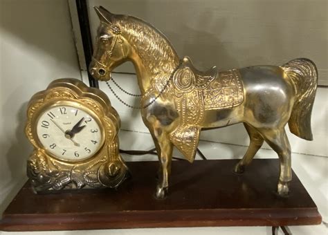 Vintage Brass Horse Clock Working Wake Robbin Consign Or Sell Robin