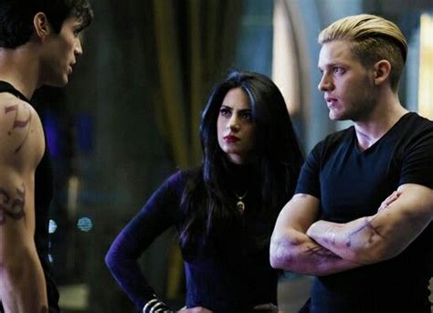 Alec Lightwood Isabelle Lightwood And Jace Wayland Shadowhunters