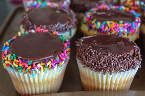 Preheat the oven to 375 degrees f. Boston Cream Cupcakes - Recipes Inspired by Mom