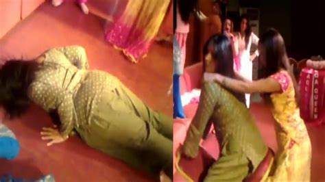 Most Funniest Mujra Dance Unbelievable Mujra Party Girl Desi Entertainment