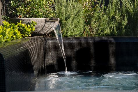 Brighton Spa Contemporary Swimming Pool And Hot Tub Melbourne By Platinum Swimming Pools