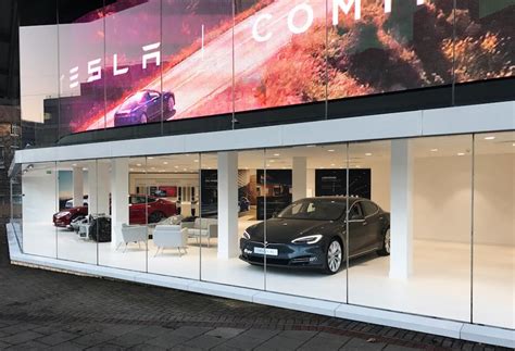 London Now Is Home To Teslas Biggest European Showroom