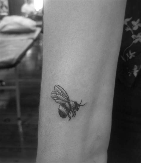 150 Beautiful Bee Tattoos Designs With Meanings 2022 Tattoosboygirl