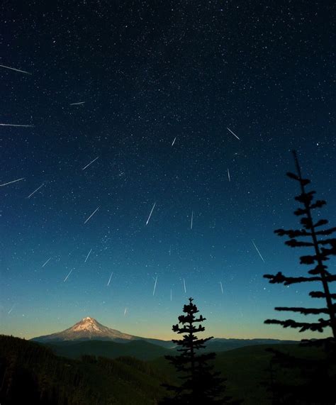 Ponderation Photo Perseid Meteor Shower Meteor Shower Photo