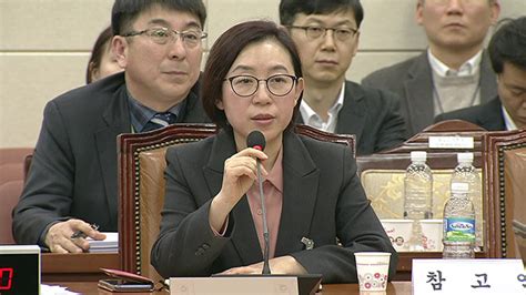 정부정당 통일부, 기모란 교수 등 교추협 민간위원 3명 새로 위촉. 국립암센터 교수 "신종 코로나바이러스 치명률 아직 판단 일러 ...
