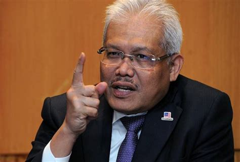 Awal bulan ini, menteri kesehatan adham baba mengatakan, malaysia telah memesan vaksin yang cukup untuk mencakup 109 persen. Malaysia Tidak Iktiraf Rohingya Sebagai Pelarian - Menteri ...