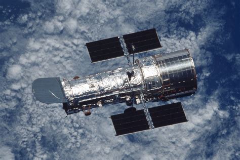 Hubble I Hubble Svemirski Teleskop I Astronom Zvjezdano Selo Mosor