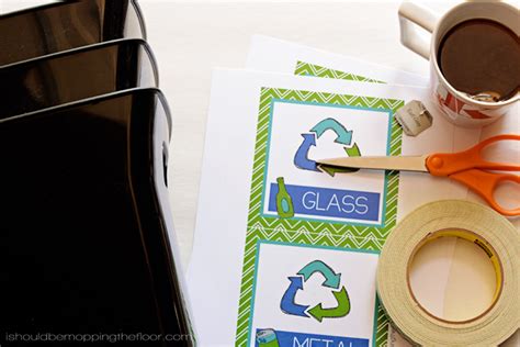 Love when you leave is the annual end of term waste, recycling and charity collection scheme, set up to ensure that moving out at the end of term is stress free and leaves our communities clean and tidy. Free Printable Recycling Bin Labels | i should be mopping the floor