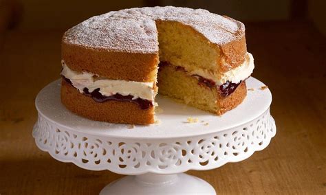 Queen Victoria Sponge Humble Layered Sponge Cake Crowned Nations