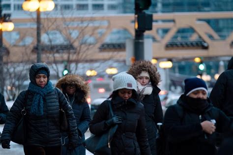 Its So Cold In Chicago People Are Being Told Not To Talk Or Breathe