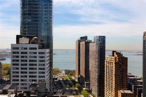 New York Marriott Downtown New York Hotel Price Address And Reviews