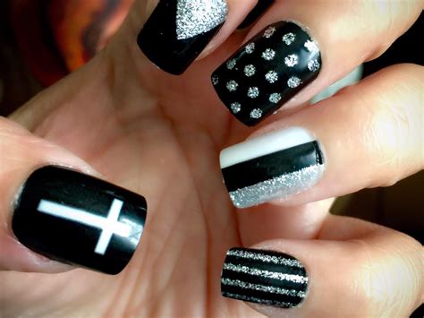 Nails from Five Below. Chic & Pretty brand. Nails by MissVeronyka (www