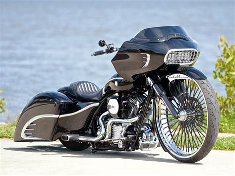 Azzkikr Cadillac Bagger