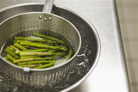 Blanching Vegetables Before Drying Them