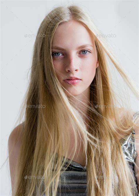Beautiful Teen With Long Blonde Hair Telegraph