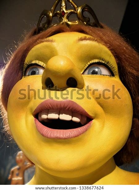 Madame Tussauds Wax Figure Fiona Shrek Foto Stok 1338677624 Shutterstock