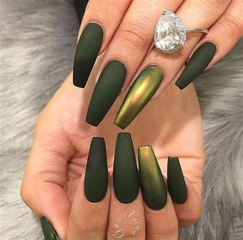 olive green pinterest cartierarmani green acrylic nails metallic nails gorgeous nails