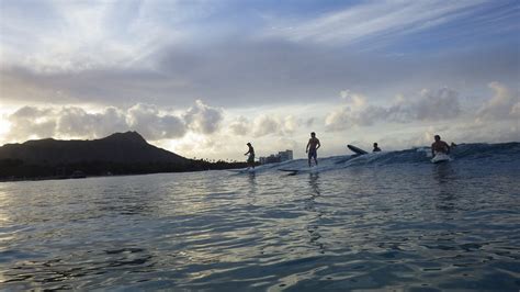 A Beginners Guide To Surfing On Oahu Hawaiian Airlines