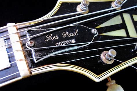 Les Pauls Groundbreaking Guitar Prototype Is Headed For Auction The