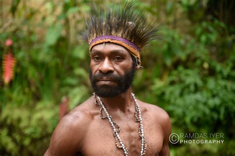 Papua new guinea, officially the independent state of papua new guinea (tok pisin: Chimbu people of Goraka Highlands, Papua New Guinea ...
