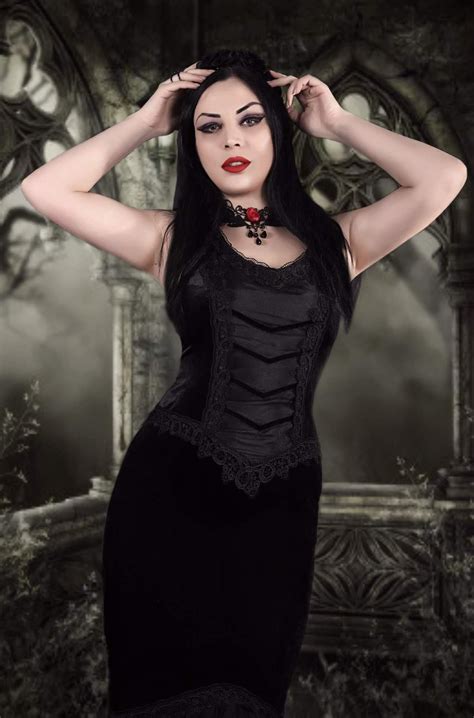 Pin By Laurie Dark Gothic Angel Pat On Kali Noir Diamond Model Gothic Fashion Goth Beauty