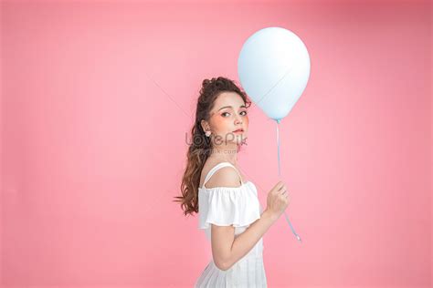 Beauty Girl Holding Balloon Picture And Hd Photos Free Download On