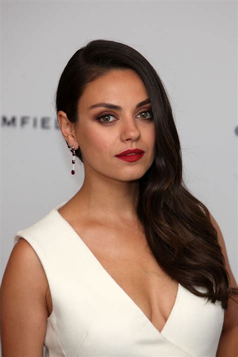 Only high quality pics and photos with mila kunis. Mila Kunis' Matte Red Lips, And More Celebrity Beauty ...