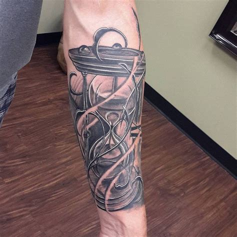 Valuable Hourglass Tattoo Designs And Meanings Time Is Flying