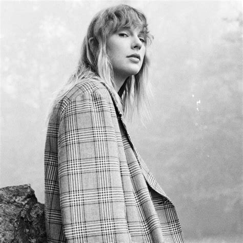 Taylor Swift Photographed By Beth Garrabrant For “folklore” Album Photoshoot Taylor Swift New