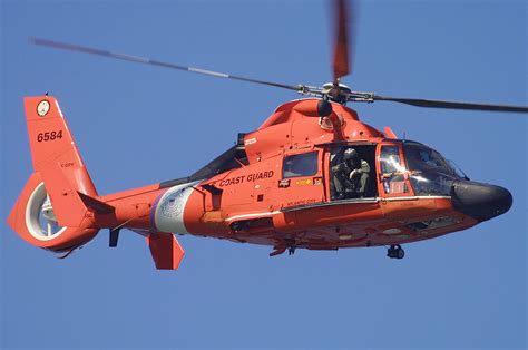 Us Coast Guard Aerospatiale Hh 65c 6584 Dolphin In New Y Flickr