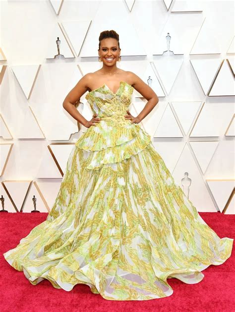 Oscars 2020 Red Carpet All The Fashion Dresses And Outfits Vogue