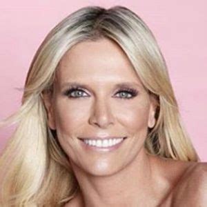 Catalina maya (born velez rivero toro) was born in before 1682, at birth place, to juan velez rivero and manuela velez rivero (born toro zapata guerra). Catalina Maya - Biografía, Datos, Familia | Famous Birthdays