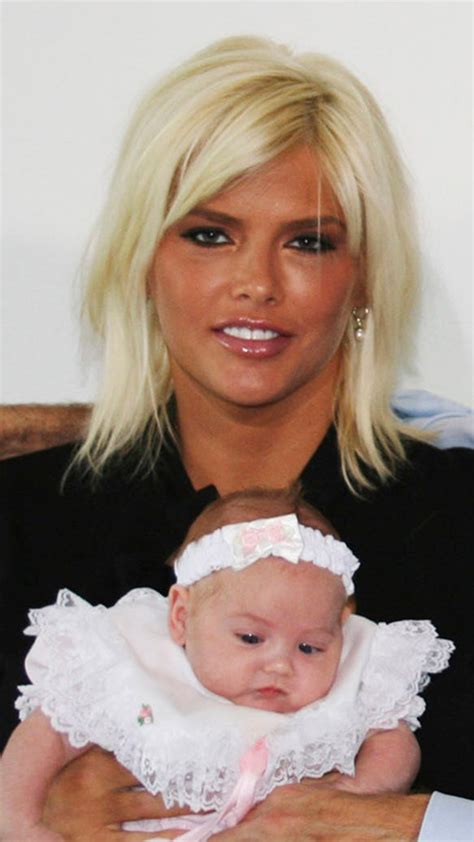 Anna Nicole Smiths Daughter Dannielynn Loses Out On Moms Millions