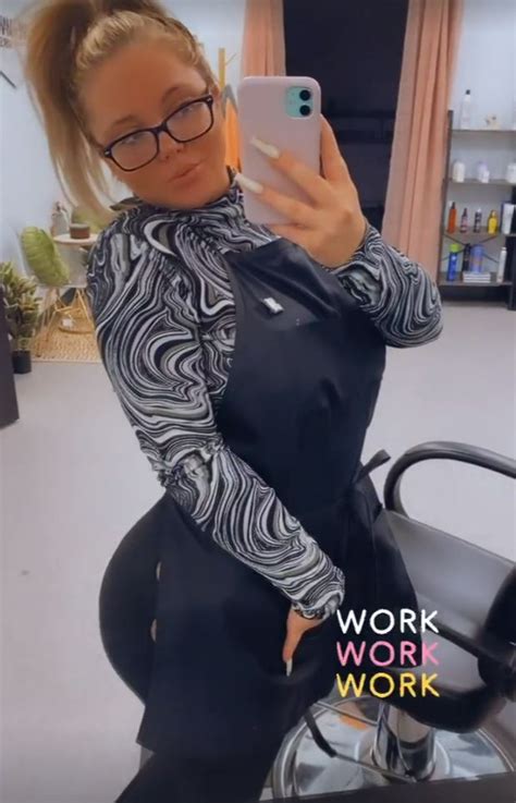 Teen Mom Jade Cline Shows Off Her Butt In A Skintight Dress In New Work Selfies After Getting