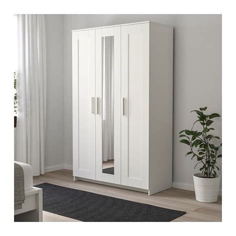 Discover 15 things you need to know before buying and assembling an ikea wardrobe for your bedroom, office, garage or wherever you need to store stuff. Armoire Brimnes Ikea Brimnes Armoire 3 Portes Ikea ...