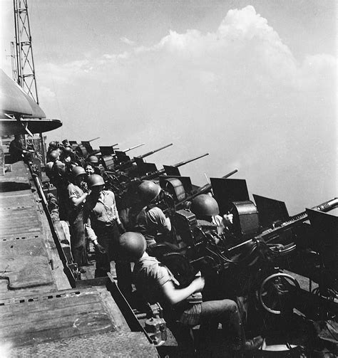 Row Of Aa 20 Mm Oerlikon Guns Aboard The Uss Hornet 2465×2617